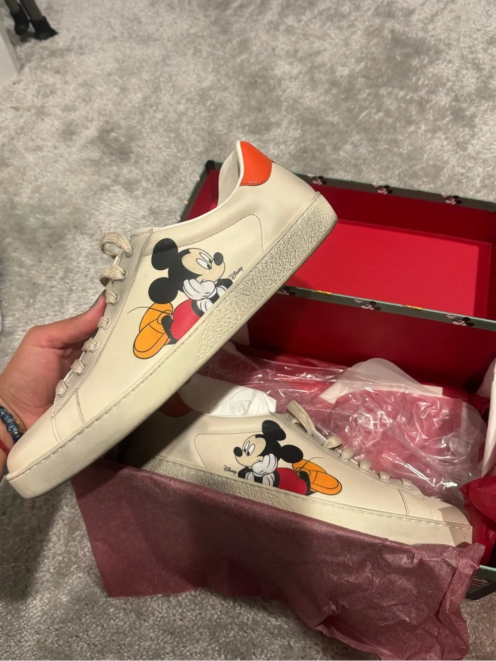 Gucci leather sneakers